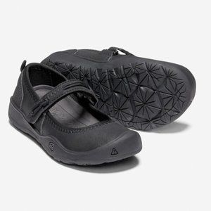 Keen Moxie 10k shoes